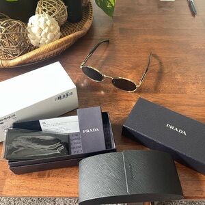 Oval Prada Sunglasses Pr 65z